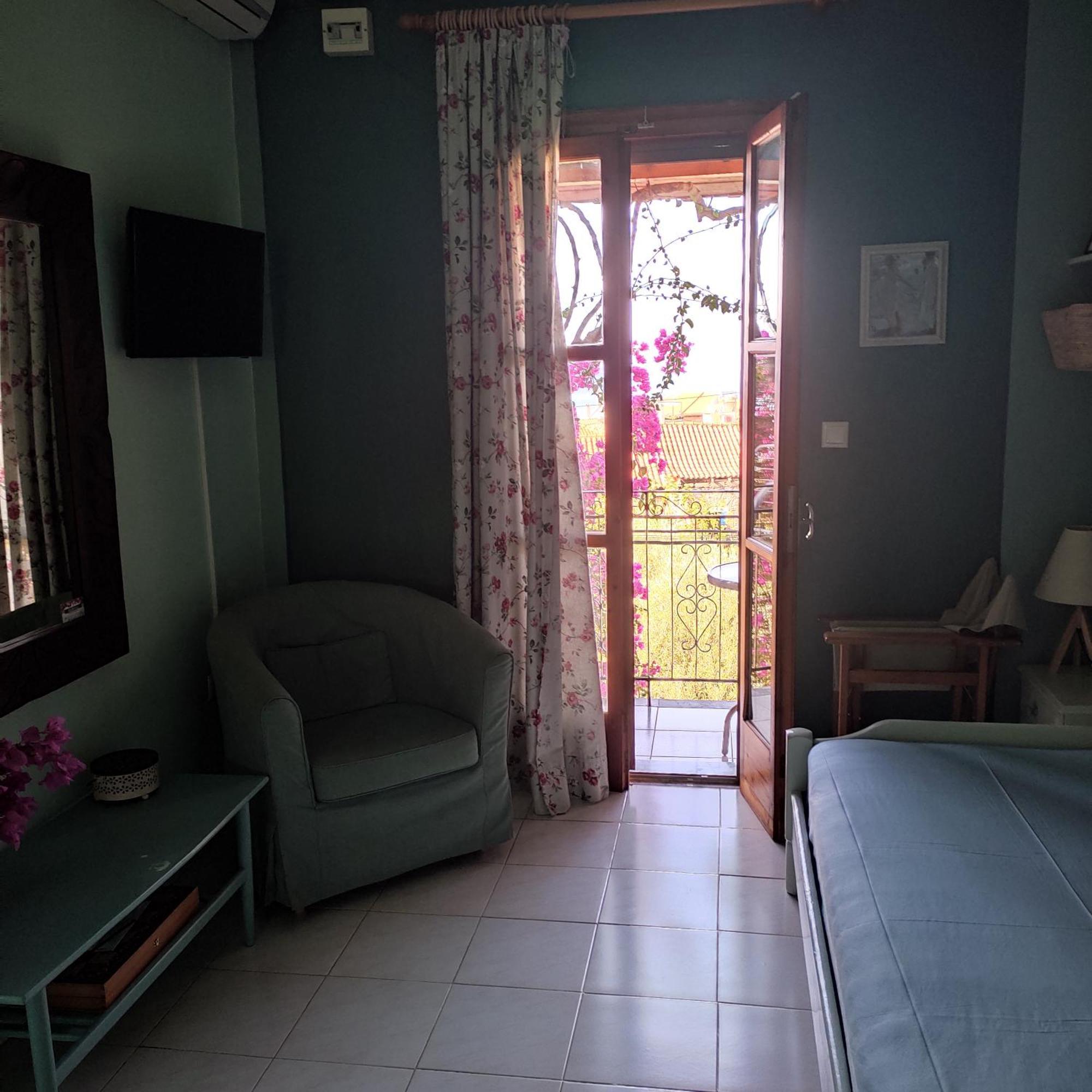 קרדמילי Iliolithos Rooms מראה חיצוני תמונה